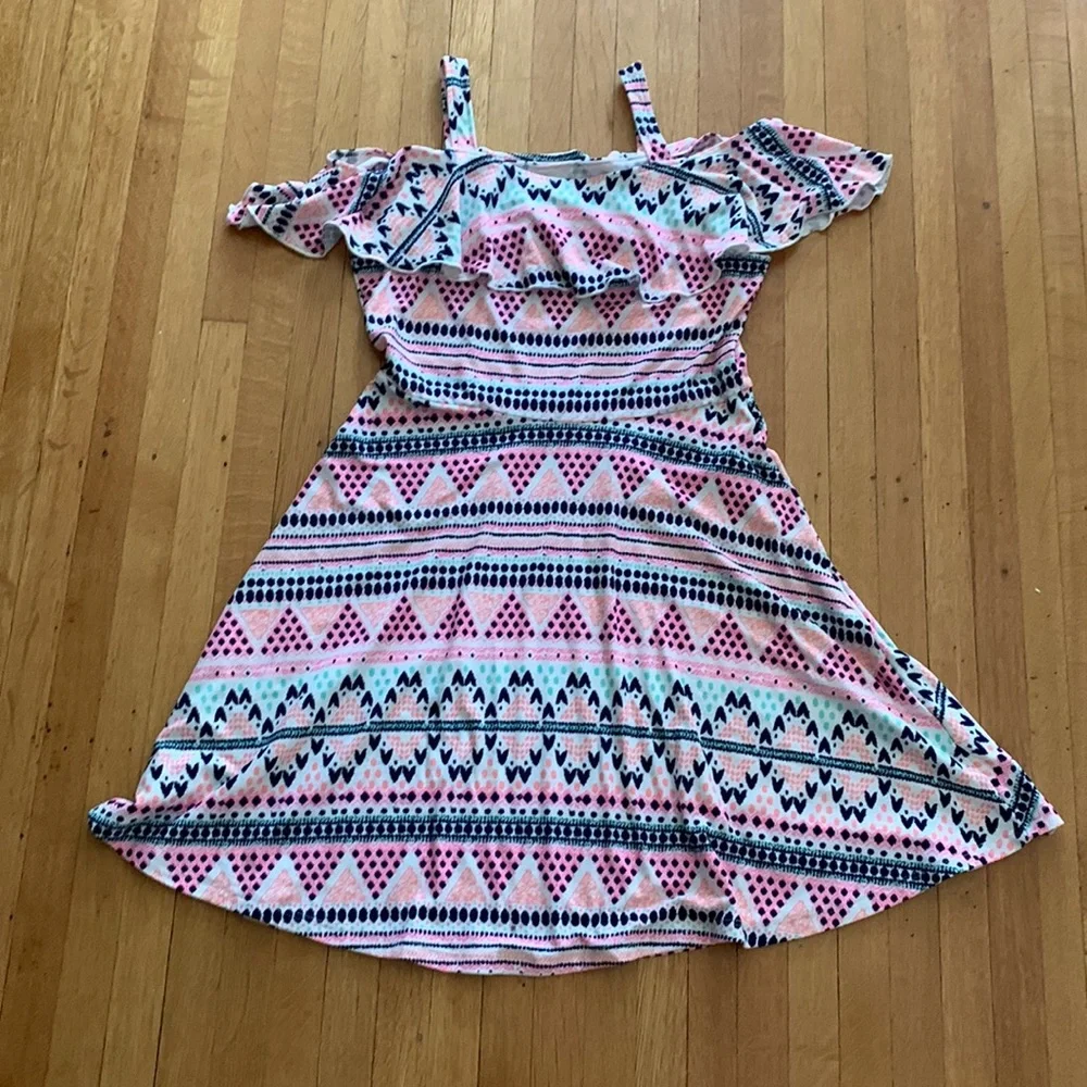 Bundle lot of girls size large (12) dresses